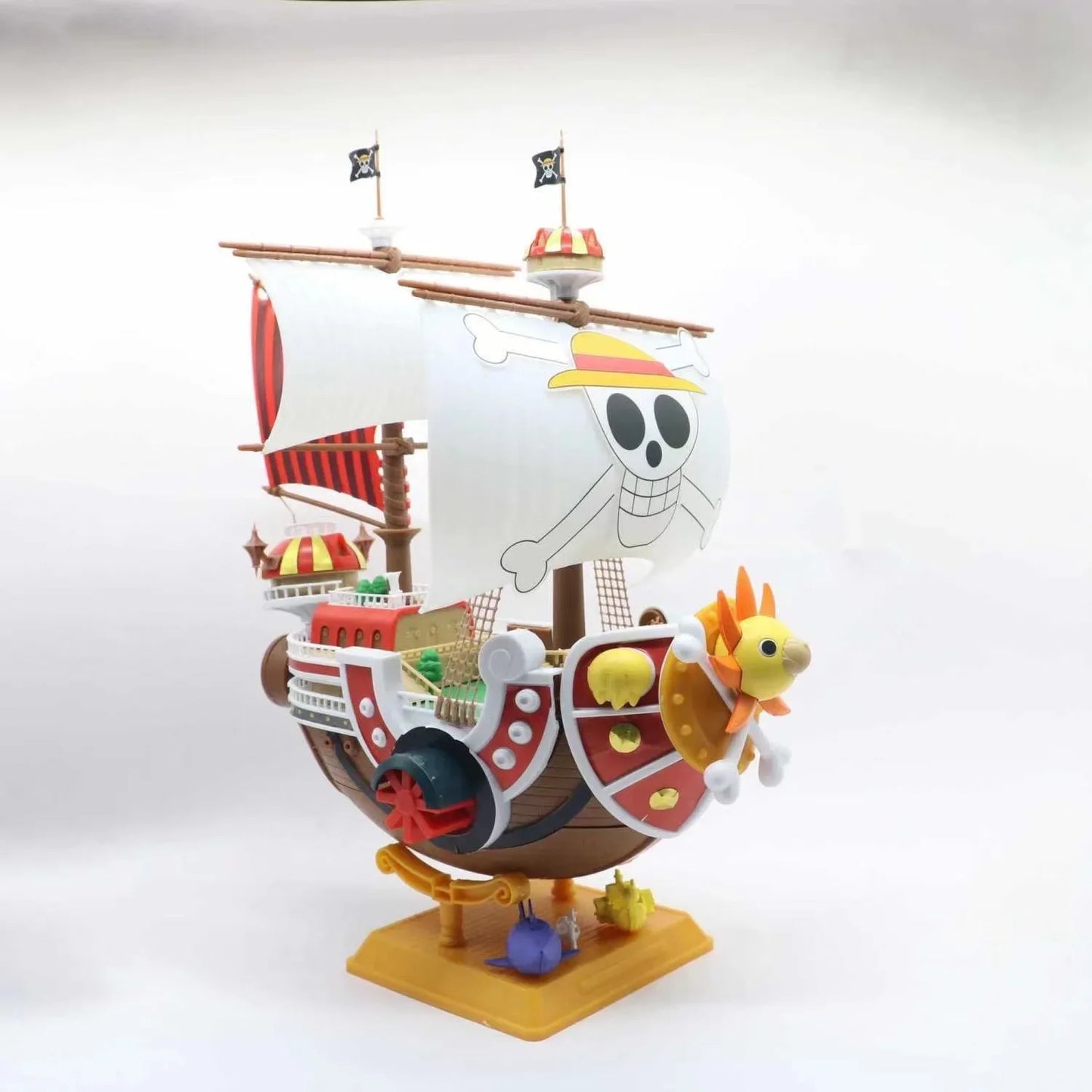 Thousand Sunny/Going Merry Pirate figurine