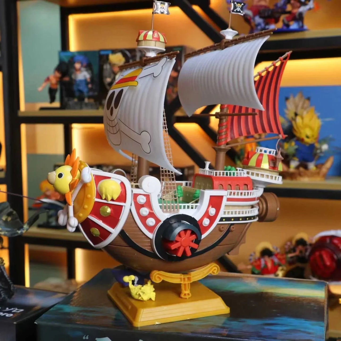 Thousand Sunny/Going Merry Pirate figurine